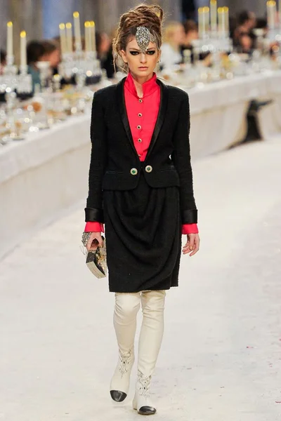 Look 35